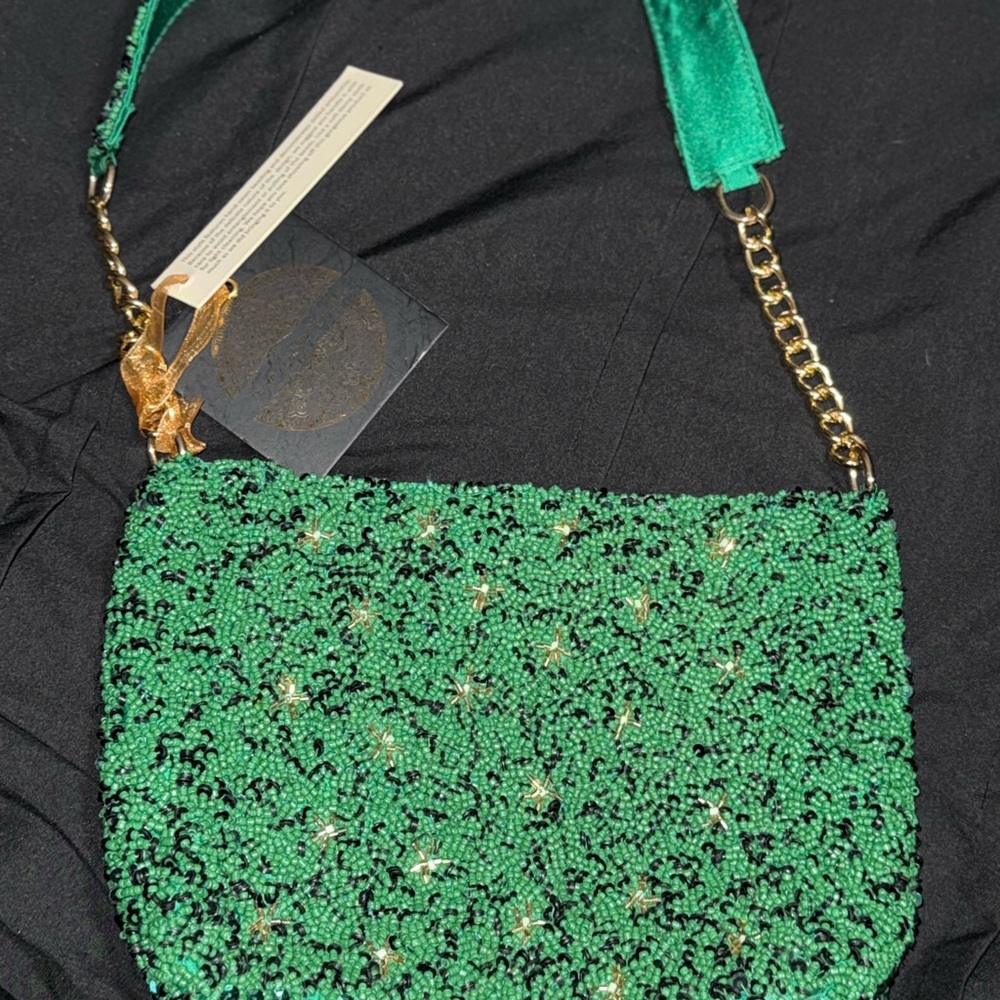 💚 Hand-Beaded “Go Team” Football Shoulder Bag – NWT 💚 - Picture 3 of 6
